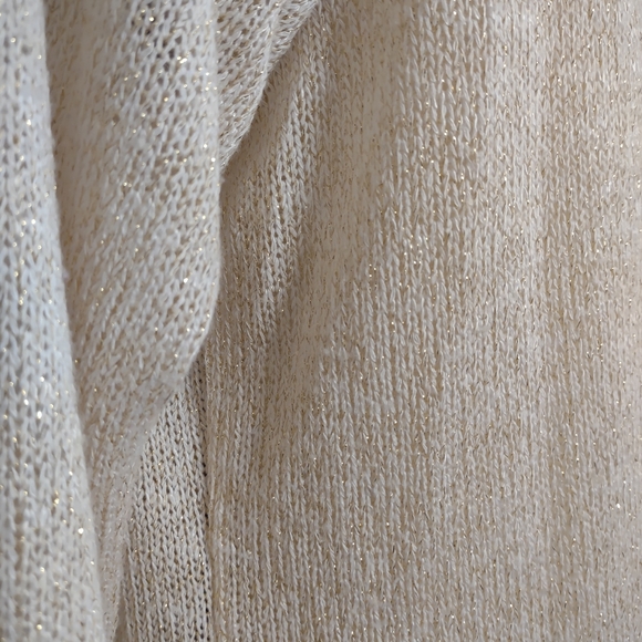 Janeric light weight sweater top - Picture 3 of 3